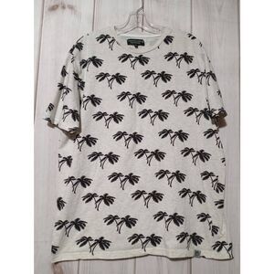 Free Planet T-shirt Men's Extra Large Palm Tree‎